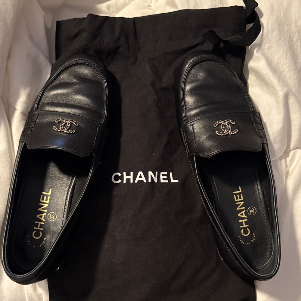 CHANEL Women’s Black Leather Slip-On Loafers